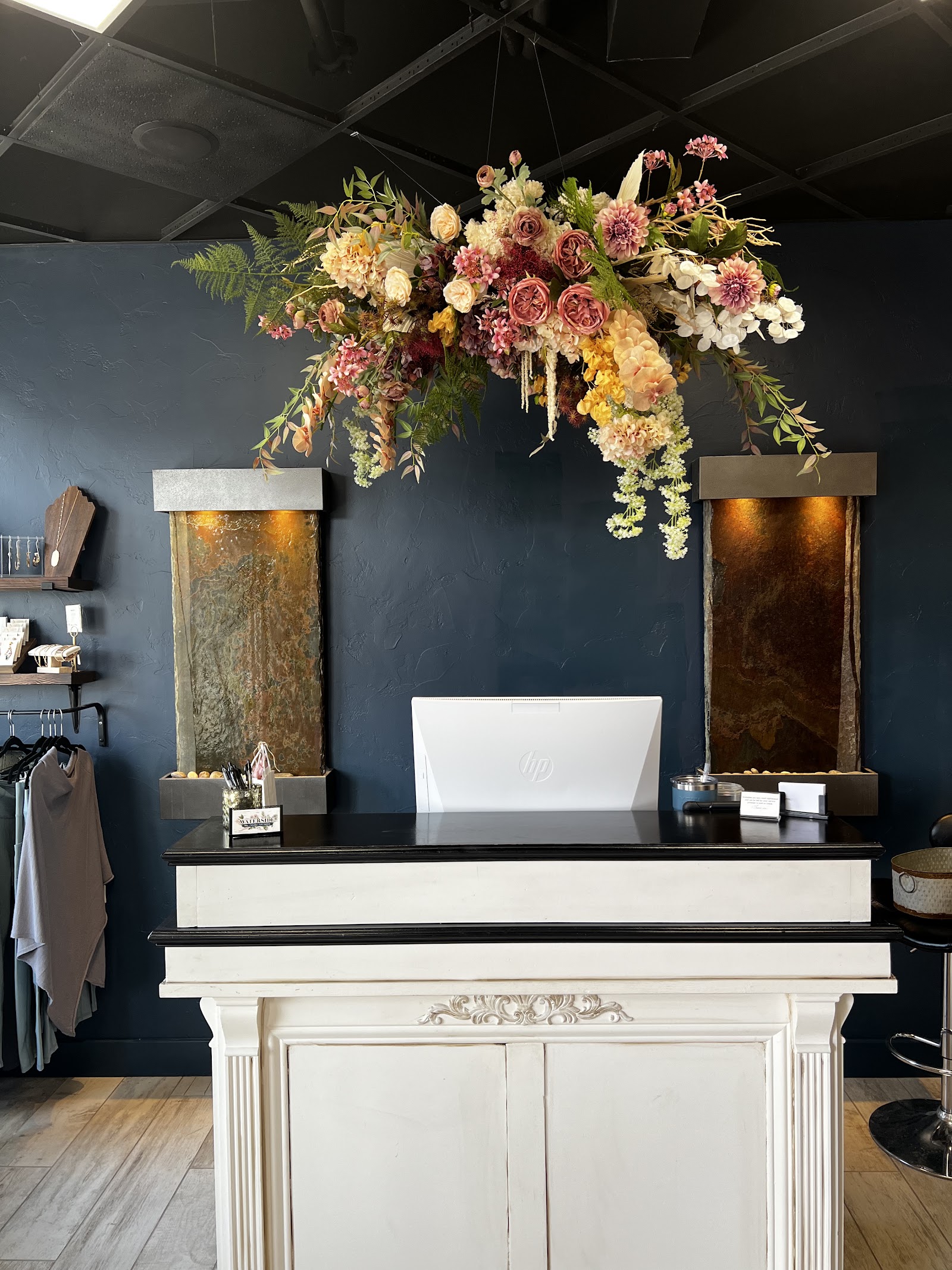 Waterside Day Spa & Salon nail photo 2